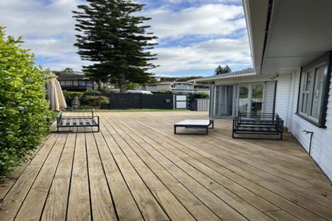 Photo of property in 78 Lantana Road, Green Bay, Auckland, 0604