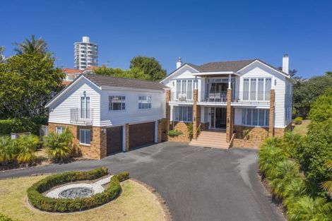 Photo of property in 104 Kitchener Road, Milford, Auckland, 0620