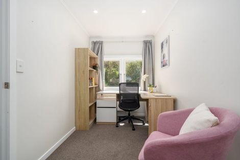 Photo of property in 20 Westhaven Drive, Tawa, Wellington, 5028