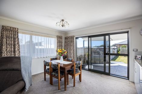 Photo of property in 70 Sunnyvale Street, Bell Block, New Plymouth, 4312