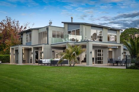 Photo of property in 19 Messenger Road, Stillwater, Silverdale, 0993