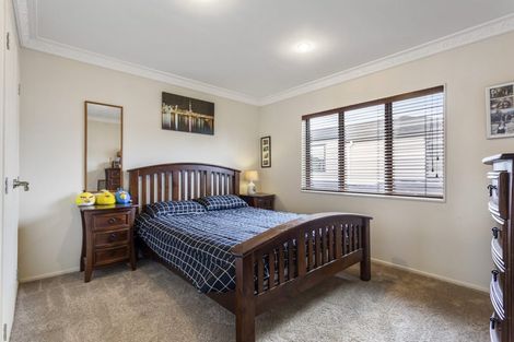 Photo of property in 305 Albany Highway, Rosedale, Auckland, 0632