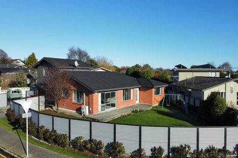 Photo of property in 8 Cruickshank Crescent, Rosedale, Invercargill, 9810