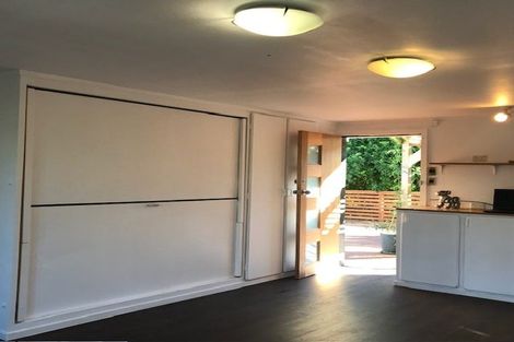 Photo of property in 53 Neal Avenue, Glenfield, Auckland, 0629