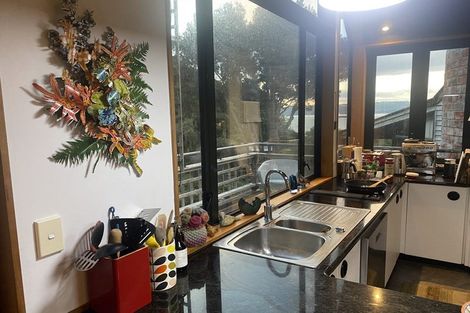 Photo of property in 14 Marama Terrace, Eastbourne, Lower Hutt, 5013