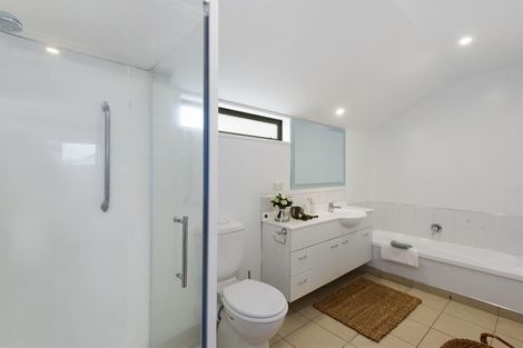 Photo of property in 130 Wairakei Road, Bryndwr, Christchurch, 8053