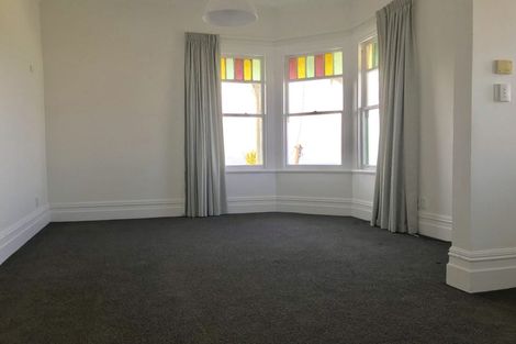 Photo of property in 21 Dorking Road, Brooklyn, Wellington, 6021