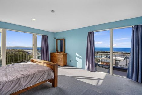 Photo of property in 4 Dunkeld Lane, Redcliffs, Christchurch, 8081