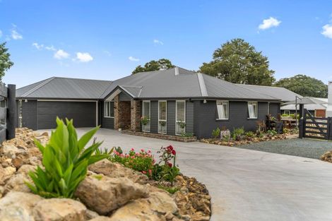 Photo of property in 25 Capstone Place, Te Kamo, 0185