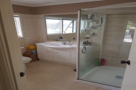 Photo of property in 8 Himalaya Drive, Half Moon Bay, Auckland, 2012