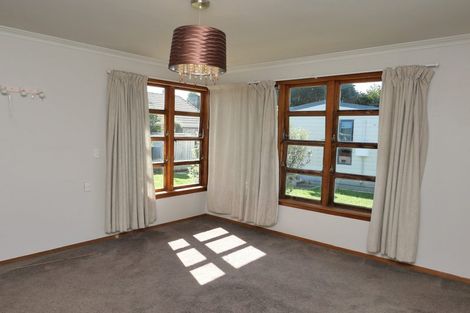 Photo of property in 20 Ngapotiki Street, Paraparaumu Beach, Paraparaumu, 5032