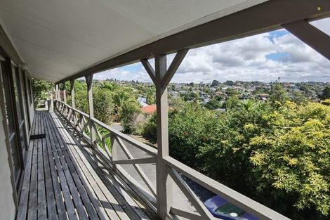Photo of property in 21 Squirrel Lane, Browns Bay, Auckland, 0630