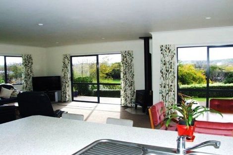 Photo of property in 668 Swamp Road, Puketapu, Napier, 4183