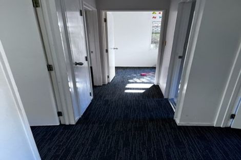 Photo of property in 1/5 Sunnyside Road, Sunnyvale, Auckland, 0612