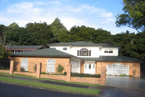 Photo of property in 25 Walpole Avenue, Hillpark, Auckland, 2102