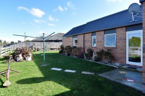 Photo of property in 25 Wellington Street, Ashley, Rangiora, 7477