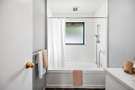 Photo of property in 10 Raleigh Avenue, Fairview Downs, Hamilton, 3214