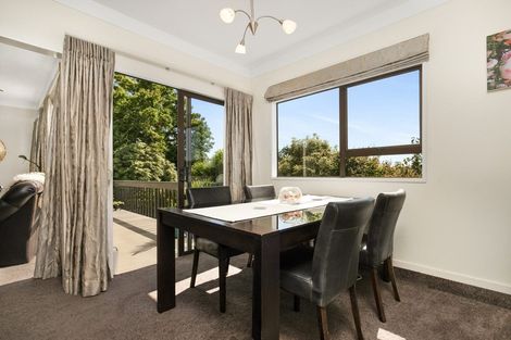 Photo of property in 120 Whangaparaoa Road, Red Beach, 0932