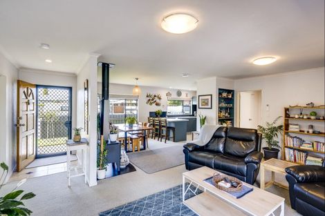 Photo of property in 27 King Street, Taradale, Napier, 4112