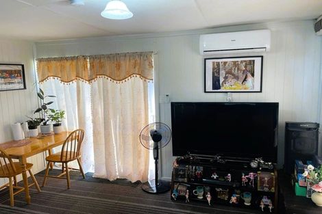 Photo of property in 65 Wordsworth Road, Manurewa, Auckland, 2102