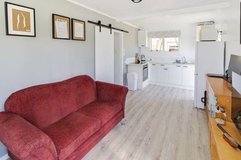 Photo of property in 16 Linklater Avenue, Foxton Beach, Foxton, 4815