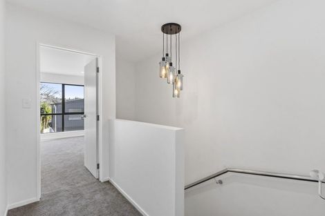 Photo of property in 8b Tahinga Street, Northcote, Auckland, 0627