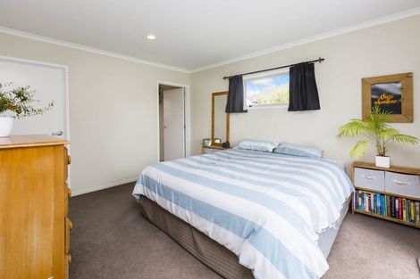 Photo of property in 62 Sunstone Crescent, Brown Owl, Upper Hutt, 5018