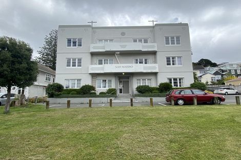 Photo of property in San Marino Apartments, 2/4 Oak Park Avenue, Te Aro, Wellington, 6011