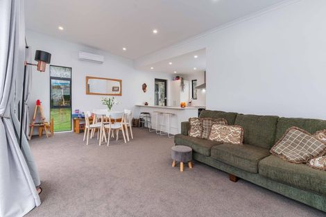 Photo of property in 21 Flyger Street, Kimbolton, 4774