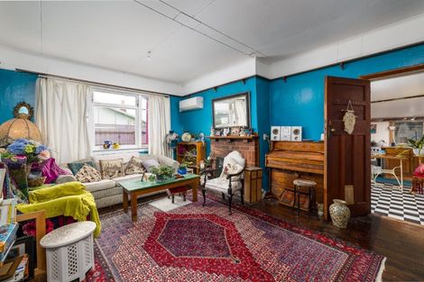 Photo of property in 9 Edward Street, Waimate, 7924