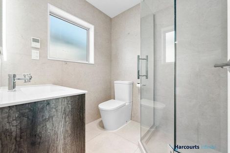 Photo of property in 25a Larnoch Road, Henderson, Auckland, 0610