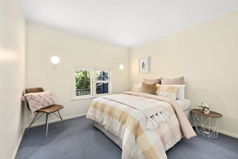 Photo of property in 98 Karepa Street, Brooklyn, Wellington, 6021