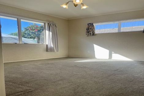 Photo of property in 63 Ngatai Road, Otumoetai, Tauranga, 3110