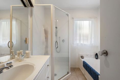 Photo of property in 14a County Road, Torbay, Auckland, 0630