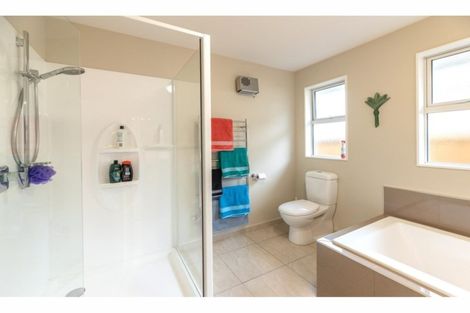 Photo of property in 364 Bower Avenue, North New Brighton, Christchurch, 8083