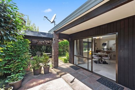 Photo of property in 8a Tamihana Avenue, Fairfield, Hamilton, 3214