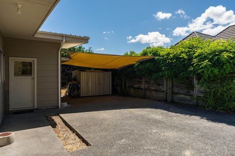 Photo of property in 1/12 Gradwell Place, Two Mile Bay, Taupo, 3330