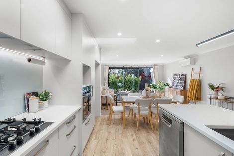 Photo of property in 14 Horoeka Street, Avonhead, Christchurch, 8042