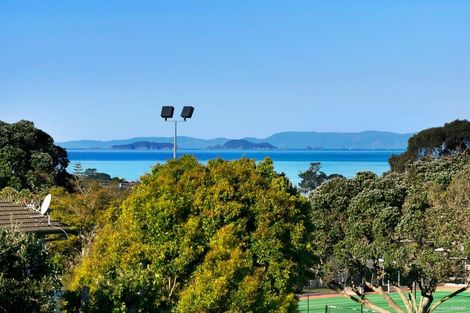 Photo of property in 779 East Coast Road, Northcross, Auckland, 0630