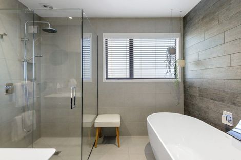 Photo of property in 10 Horseshoe Lake Road, Burwood, Christchurch, 8061