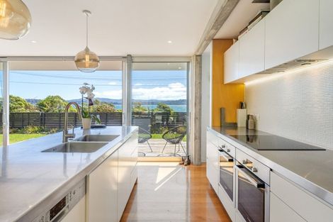 Photo of property in 505 Muritai Road, Eastbourne, Lower Hutt, 5013