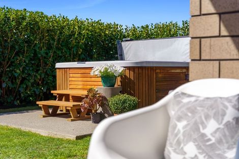 Photo of property in 53 Waipunahau Road, Waikanae, 5036