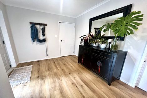 Photo of property in 22b Sunnyvale Road, Swanson, Auckland, 0614