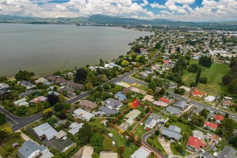 Photo of property in 10 Tirita Street, Kawaha Point, Rotorua, 3010
