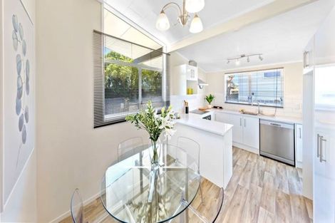 Photo of property in 26 Killington Crescent, Mangere, Auckland, 2022