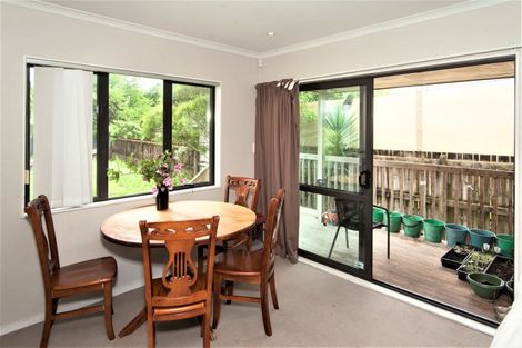 Photo of property in 93 Simpson Road, Ranui, Auckland, 0612
