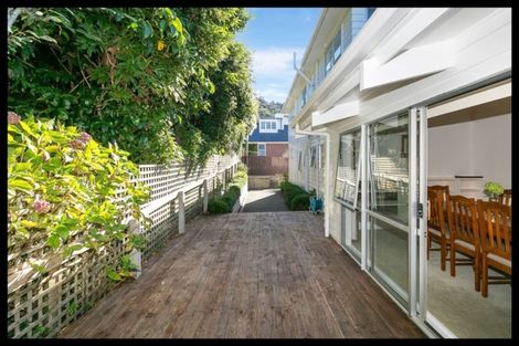 Photo of property in 19a Woodmancote Road, Khandallah, Wellington, 6035