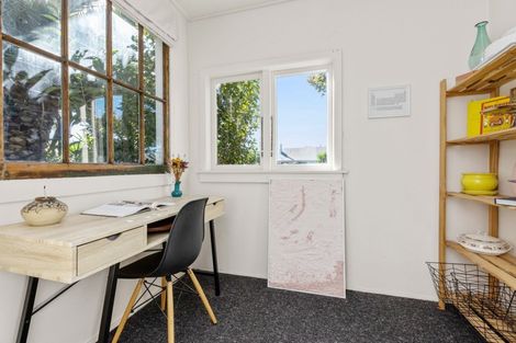 Photo of property in 103 Barden Street, Mayfair, Hastings, 4122