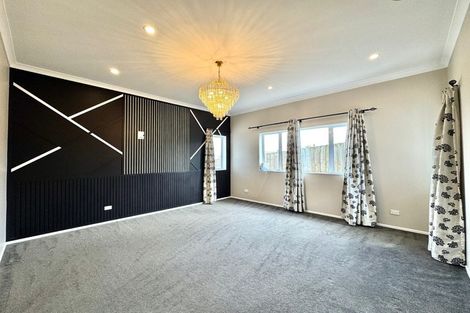 Photo of property in 152 Hill Road, The Gardens, Auckland, 2105