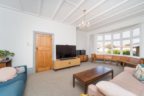 Photo of property in 103 Featherston Street, Takaro, Palmerston North, 4412